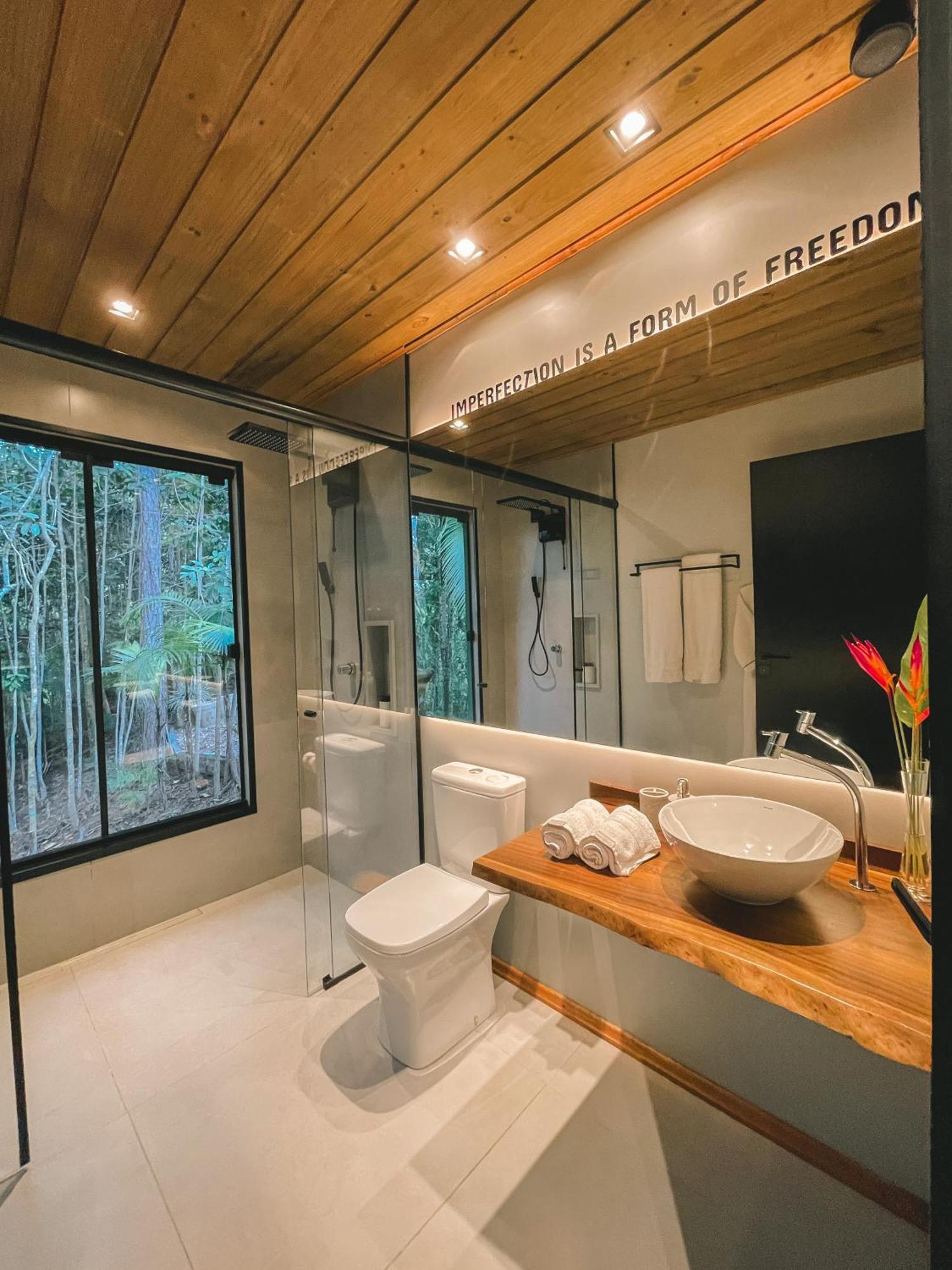 Cabana Equipada Em Meio A Natureza Em פומרוד מראה חיצוני תמונה