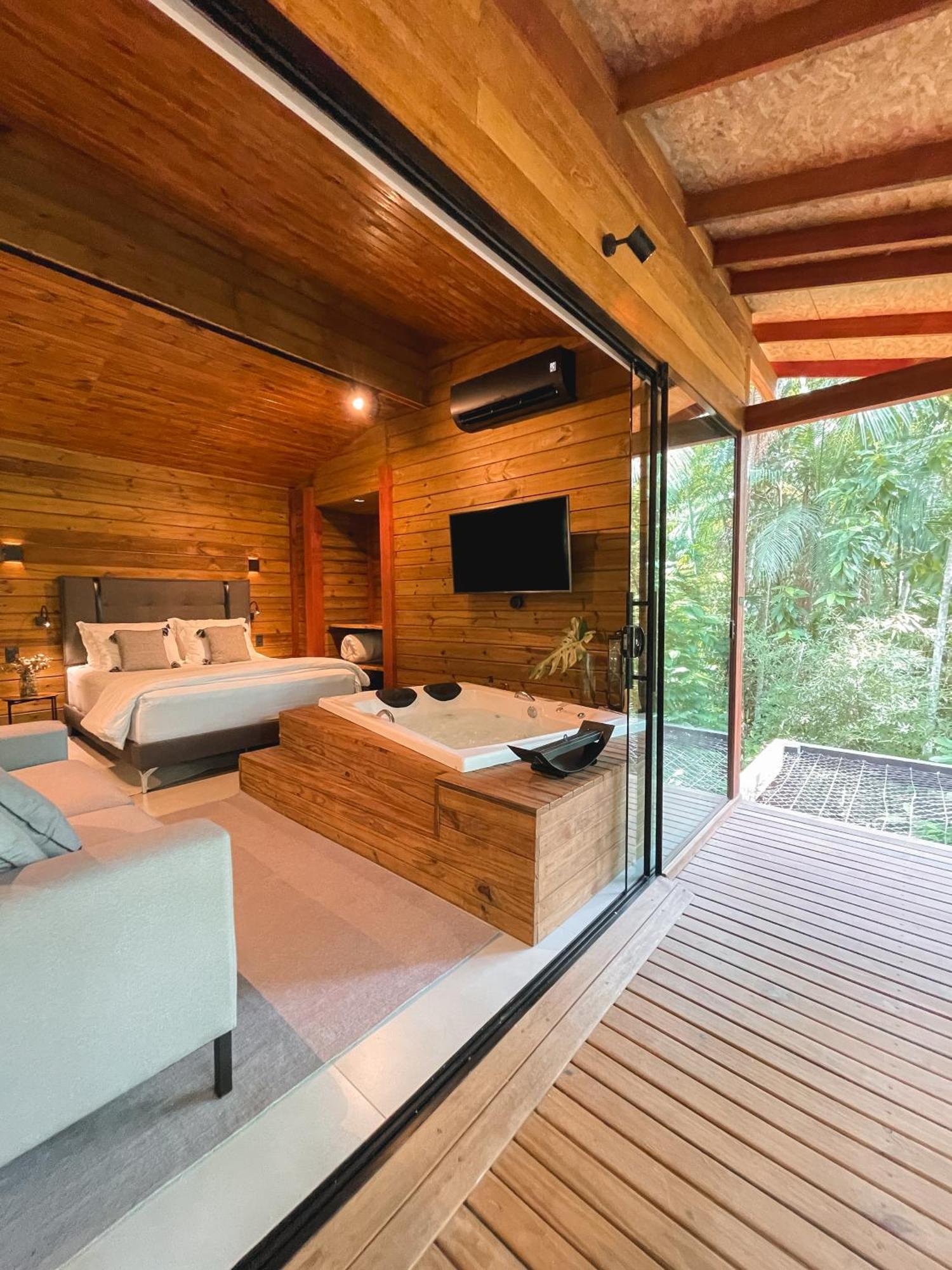 Cabana Equipada Em Meio A Natureza Em פומרוד מראה חיצוני תמונה
